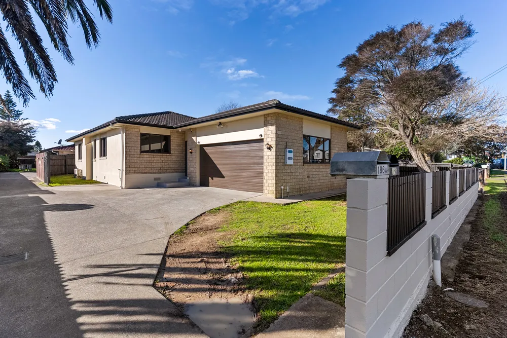 Photos of 196 Robertson Road