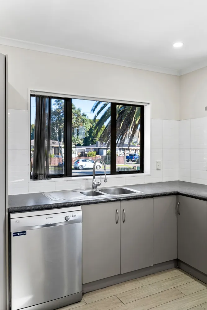 Photos of 196 Robertson Road