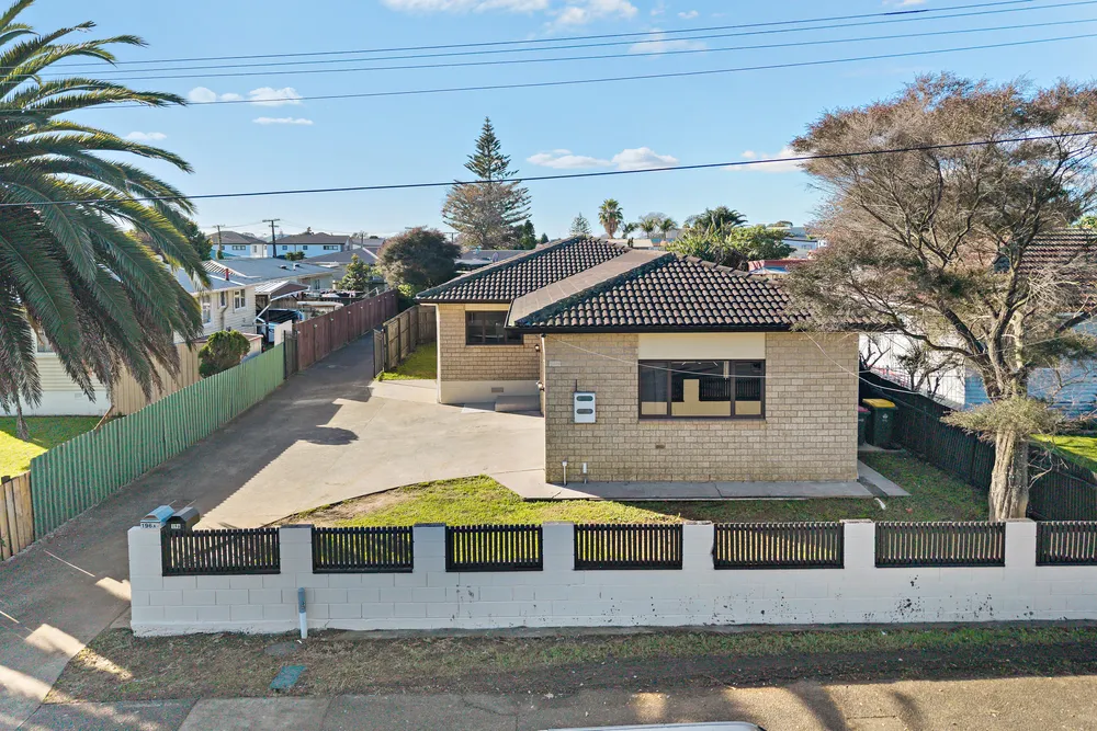 Photos of 196 Robertson Road