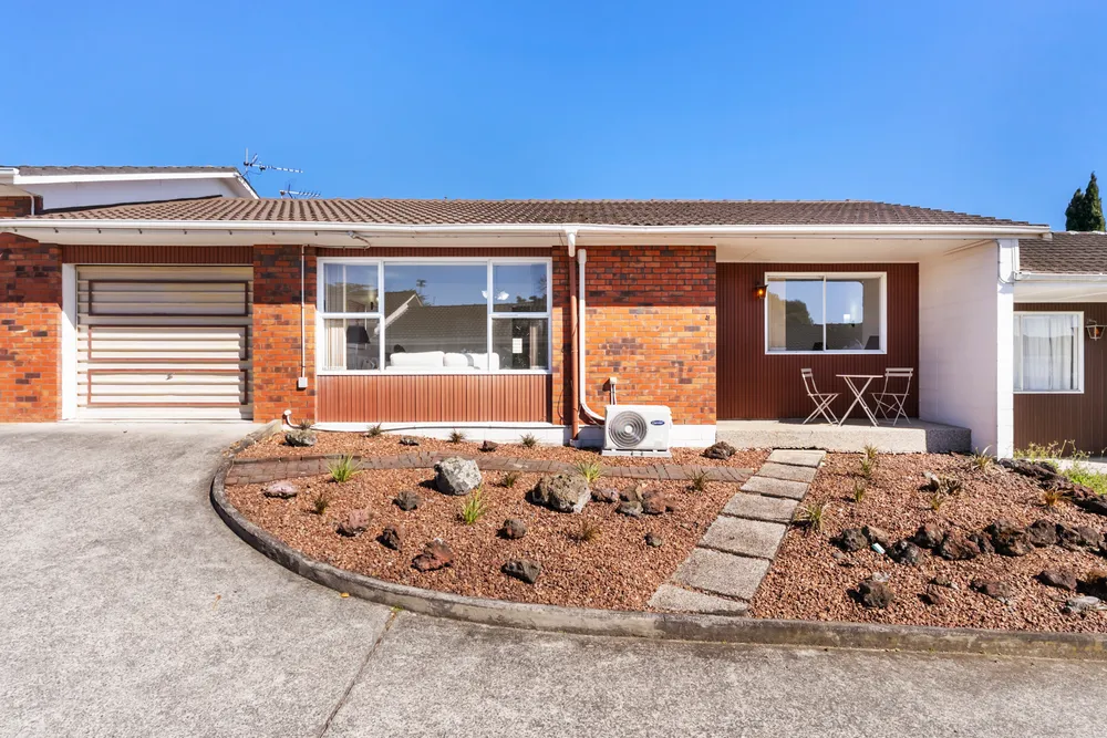 Photos of 2/69 Titirangi Road