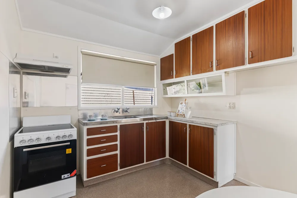 Photos of 2/69 Titirangi Road
