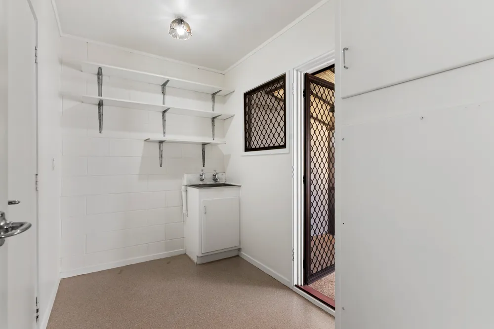 Photos of 2/69 Titirangi Road