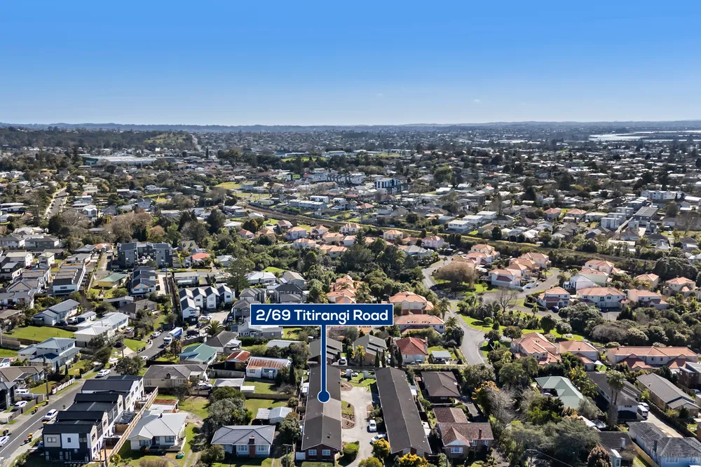 Photos of 2/69 Titirangi Road