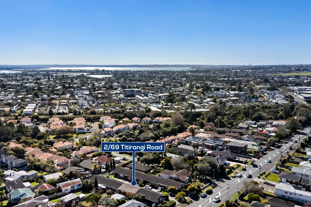 Photos of 2/69 Titirangi Road