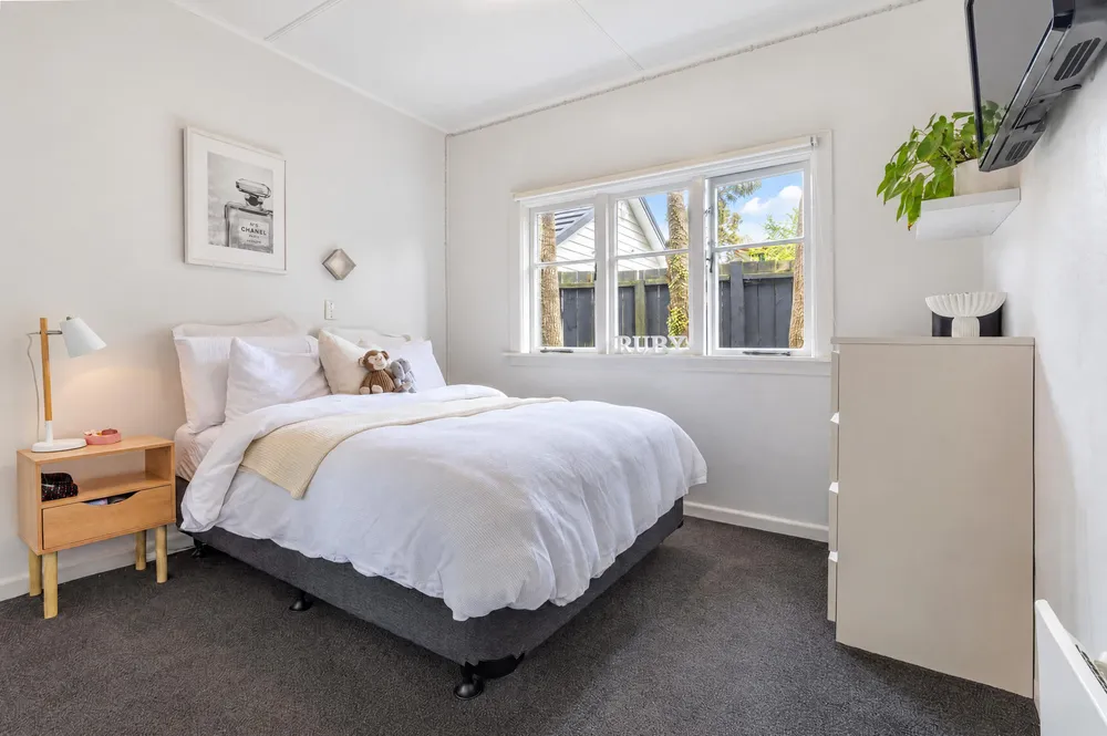 Photos of 14A Heretaunga Avenue
