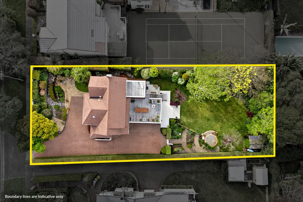 Photos of 14 Maungakiekie Avenue
