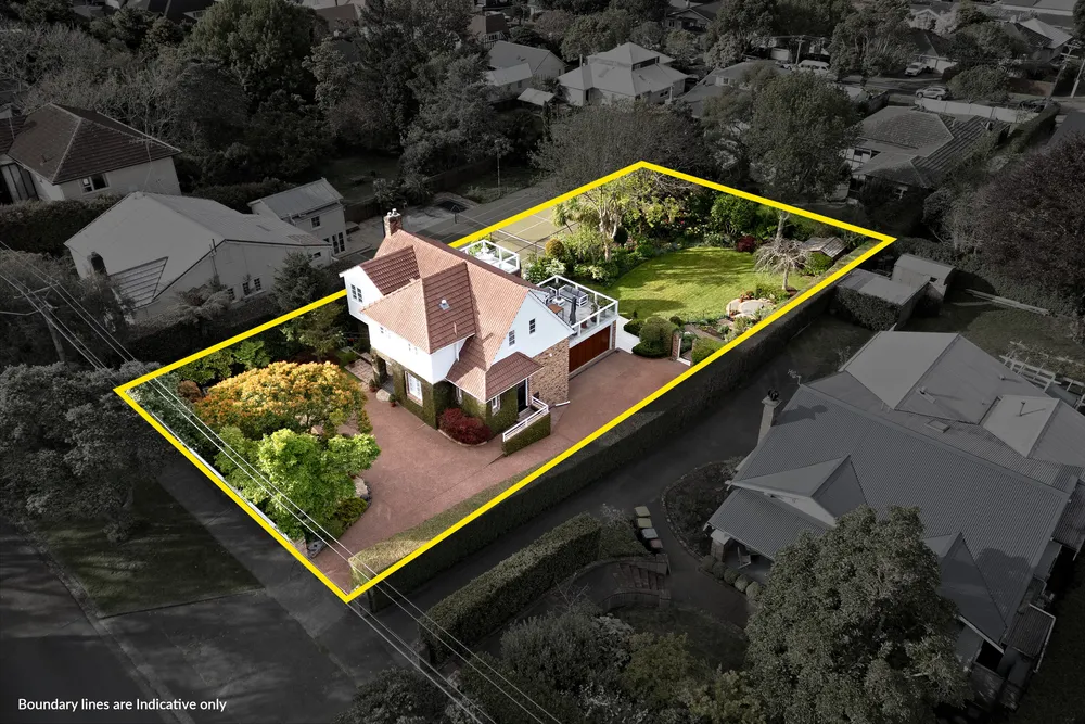 Photos of 14 Maungakiekie Avenue