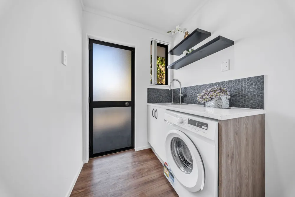 Photos of 106B Browns Road