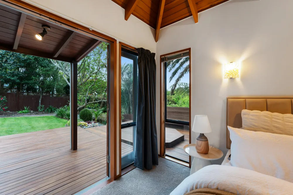 Photos of 16 Braemar Road