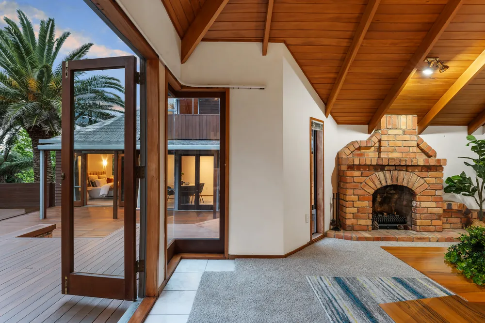 Photos of 16 Braemar Road