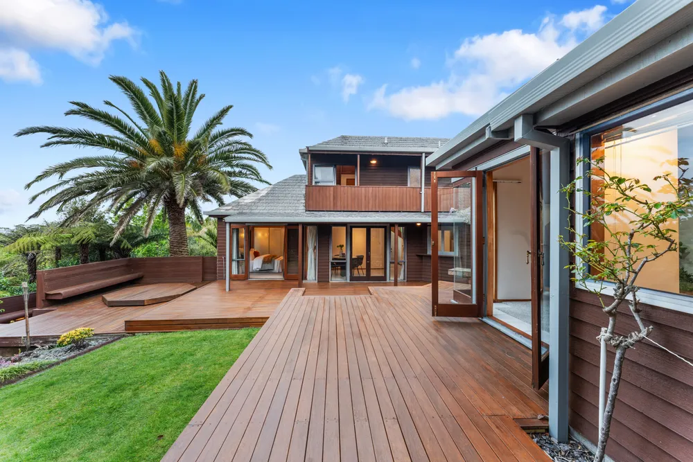 Photos of 16 Braemar Road