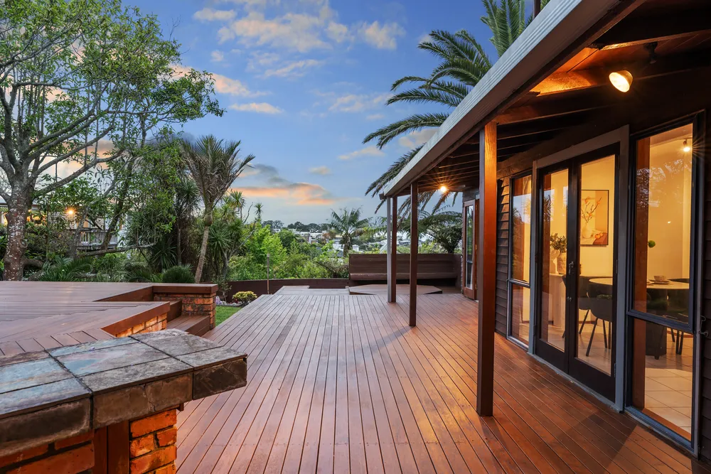 Photos of 16 Braemar Road