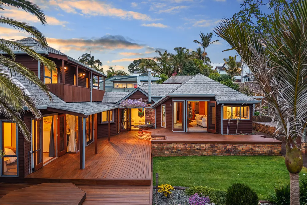 Photos of 16 Braemar Road