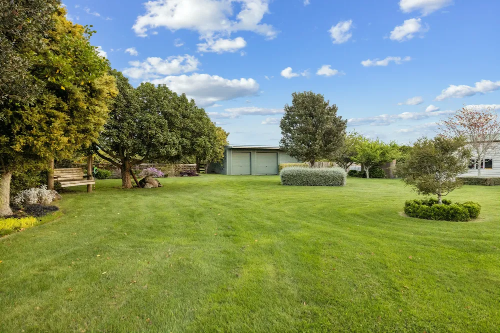 Photos of 179 Settlement Road