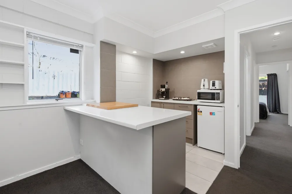 Photos of 18 Soleares Avenue