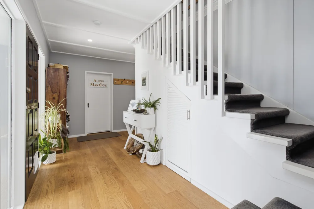 Photos of 18 Soleares Avenue