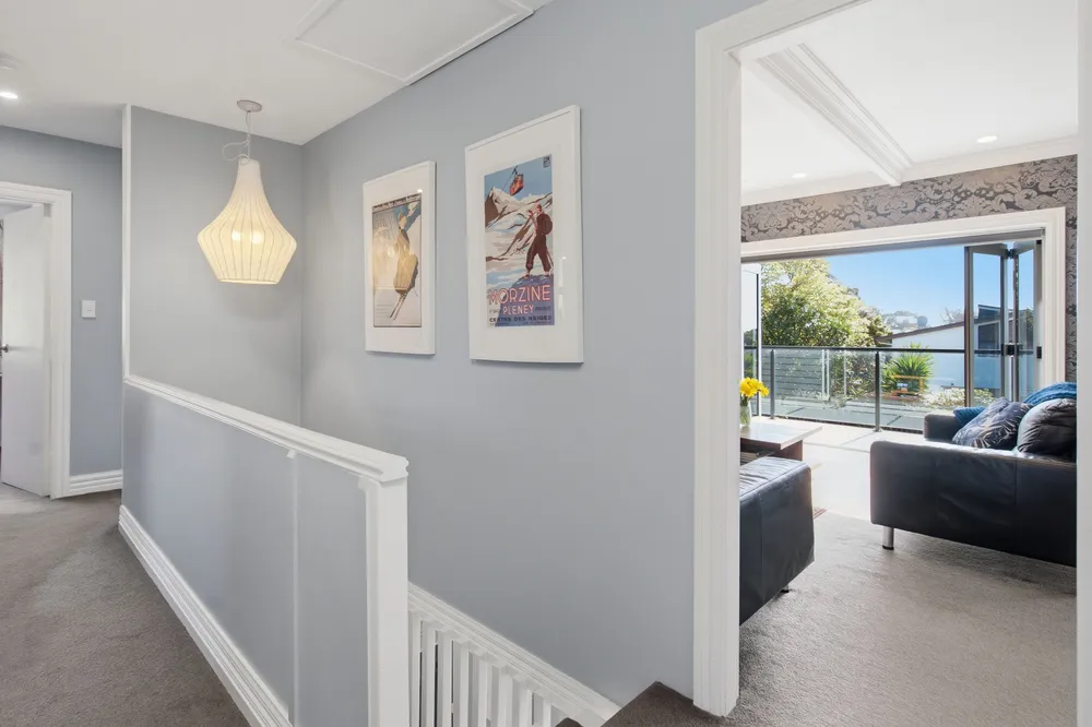 Photos of 18 Soleares Avenue