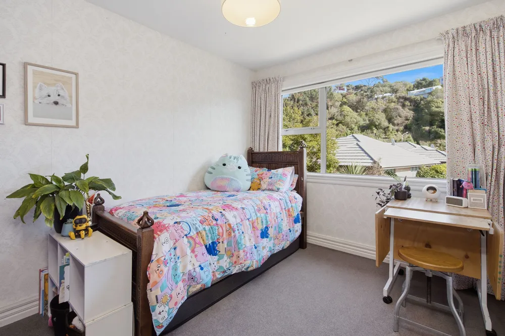 Photos of 18 Soleares Avenue