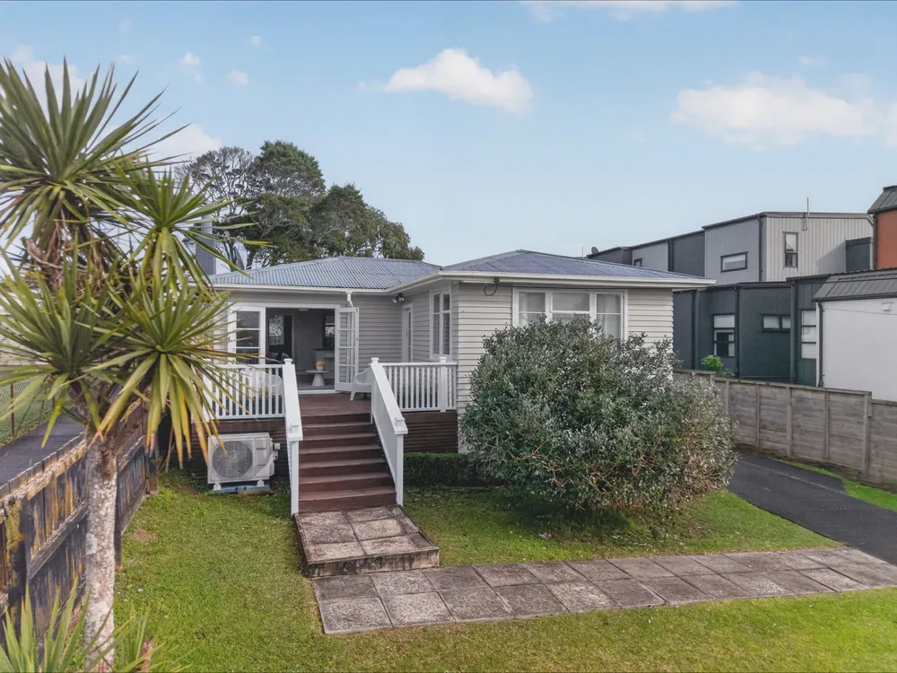 Photos of 18A Gilliam Street
