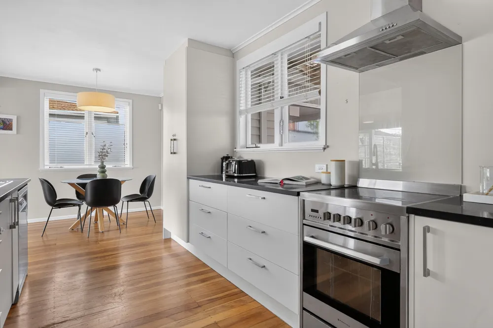 Photos of 18A Gilliam Street