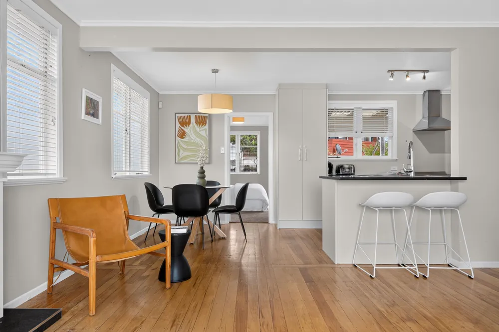 Photos of 18A Gilliam Street