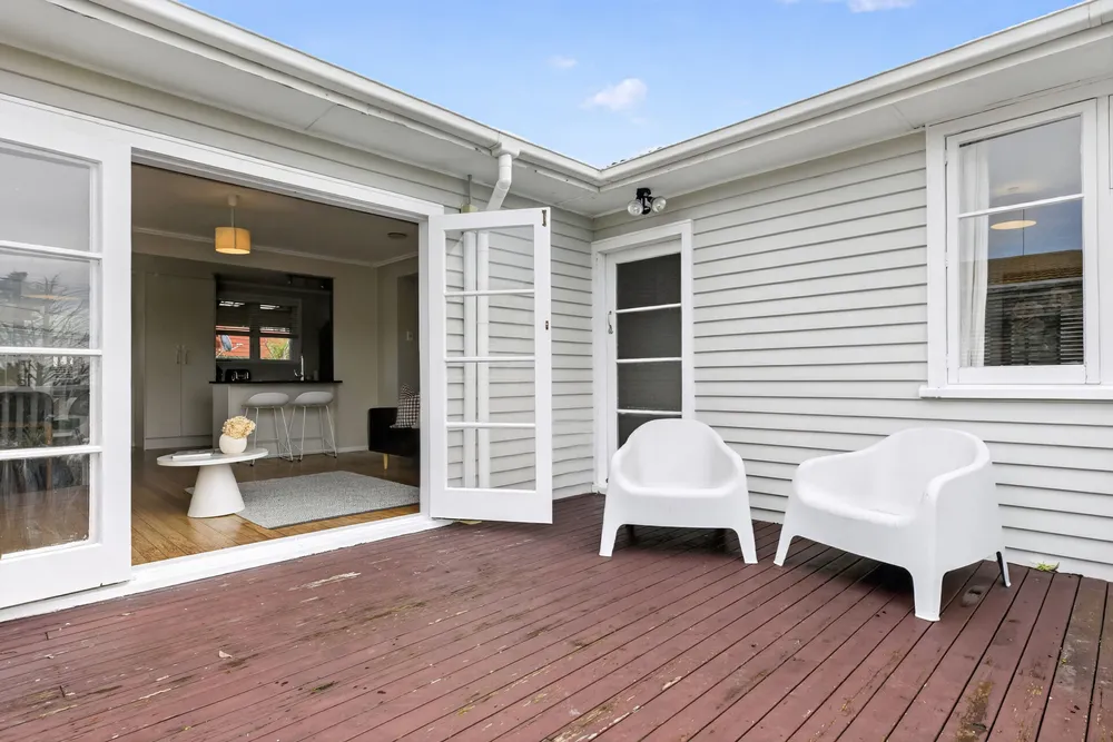 Photos of 18A Gilliam Street