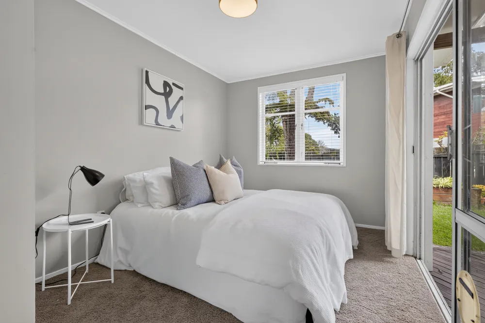 Photos of 18A Gilliam Street