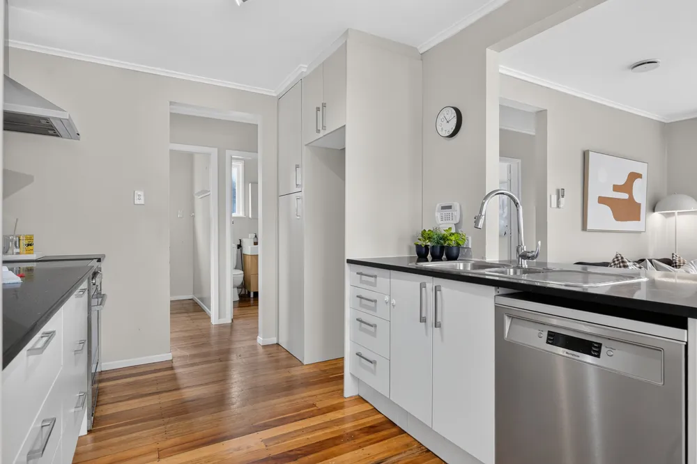 Photos of 18A Gilliam Street