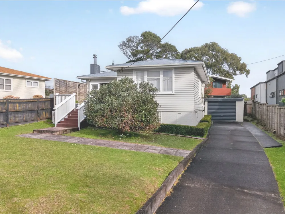 Photos of 18A Gilliam Street