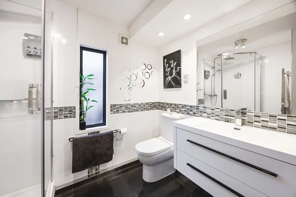 Photos of 28 Hale Crescent