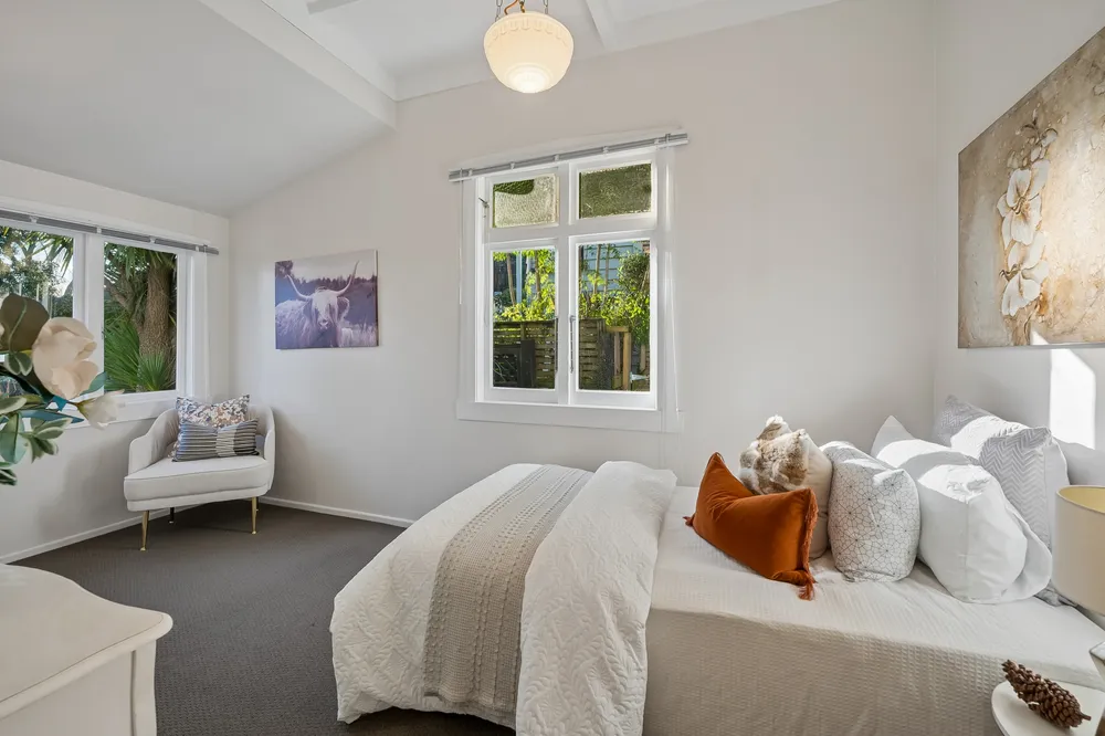 Photos of 8A Forbes Street