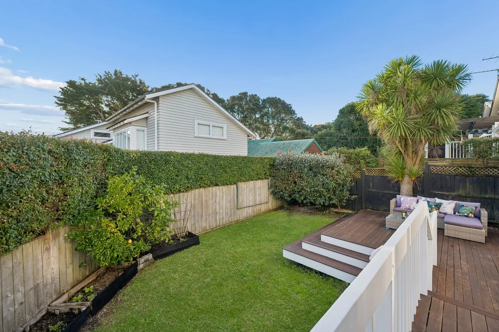 Photos of 8A Forbes Street