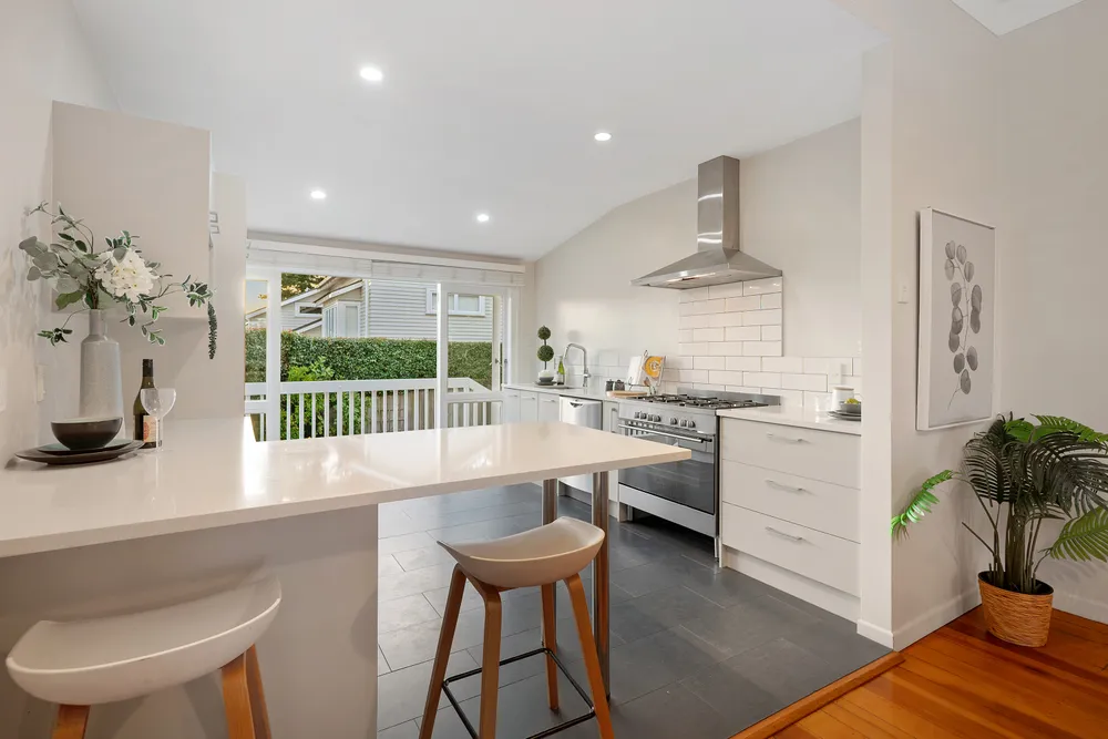 Photos of 8A Forbes Street