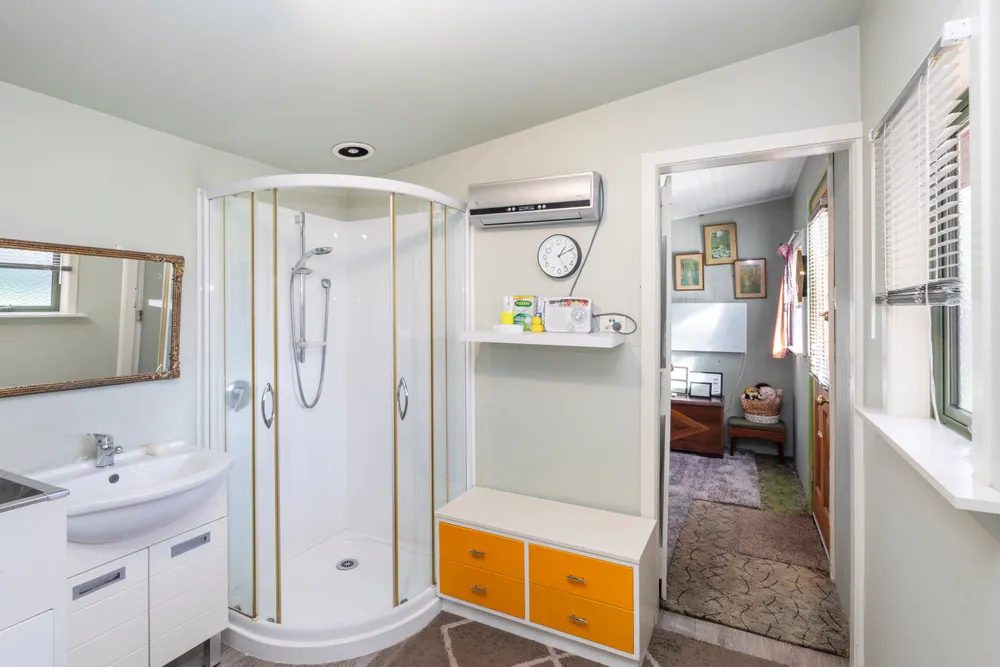 Photos of 11 Browning Street