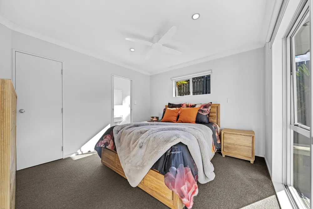 Photos of 24A Ingram Street