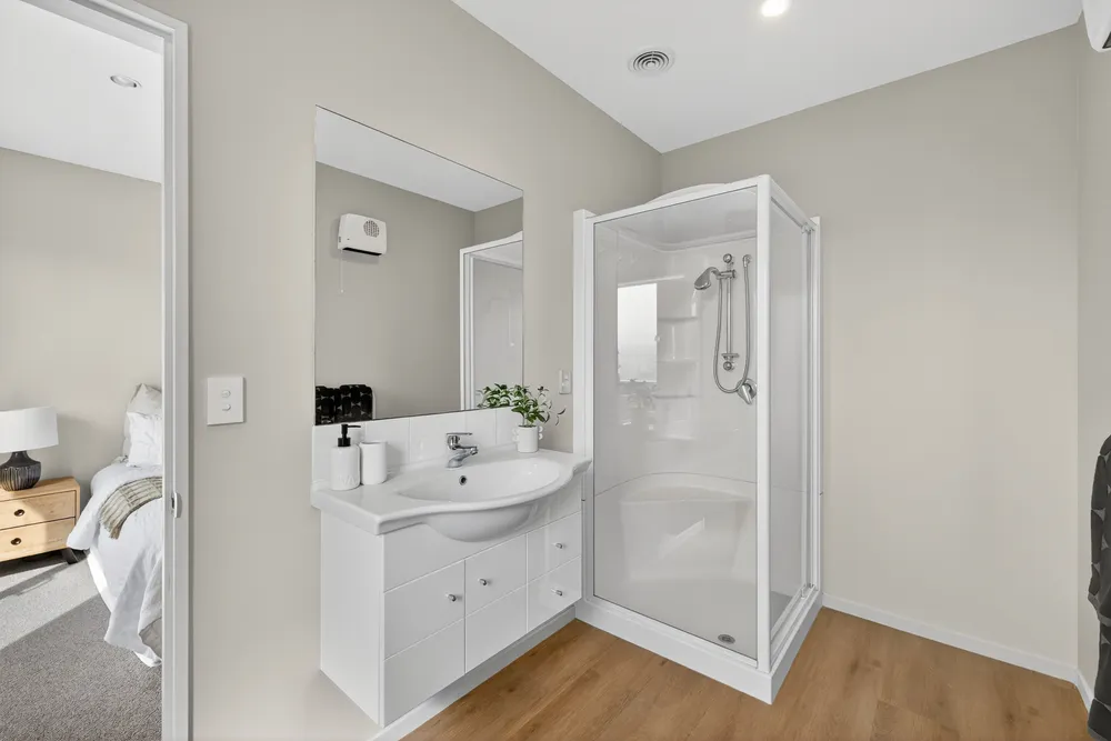 Photos of 15 St Peters Close