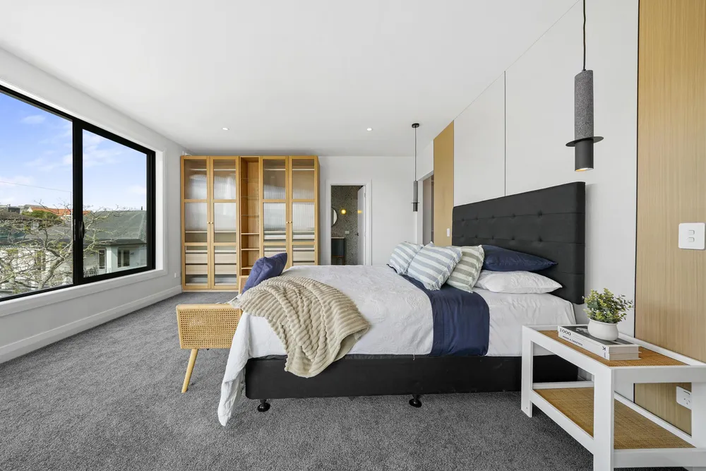 Photos of 64 Codrington Crescent