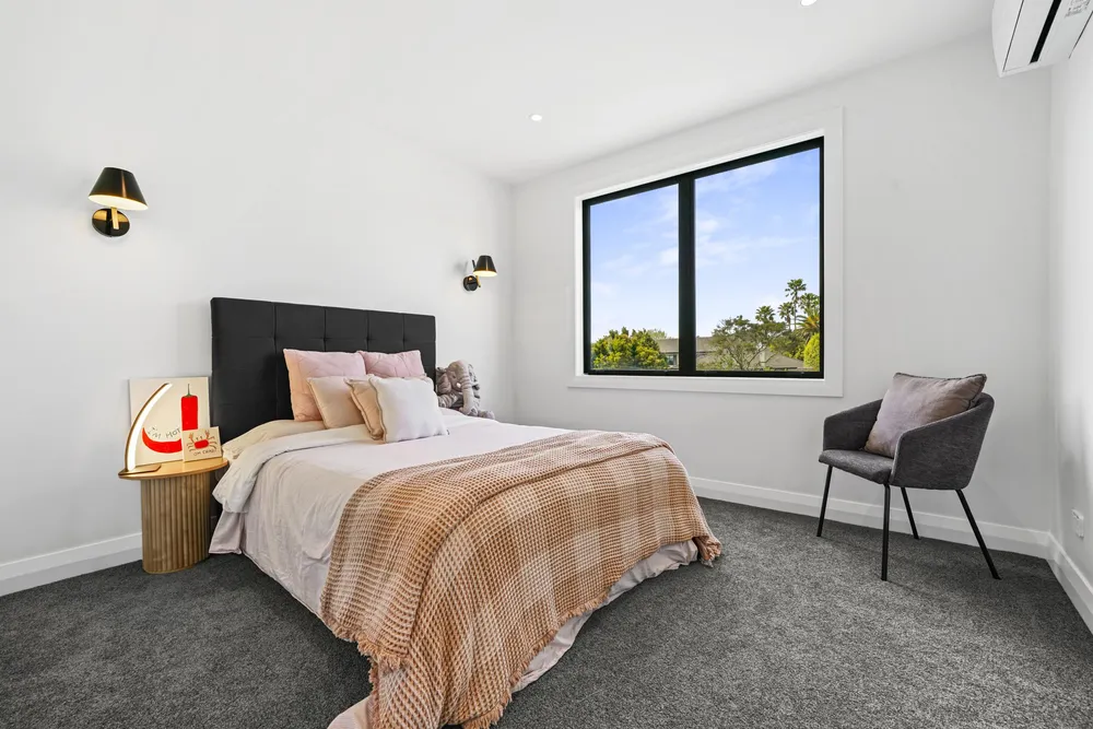 Photos of 64 Codrington Crescent