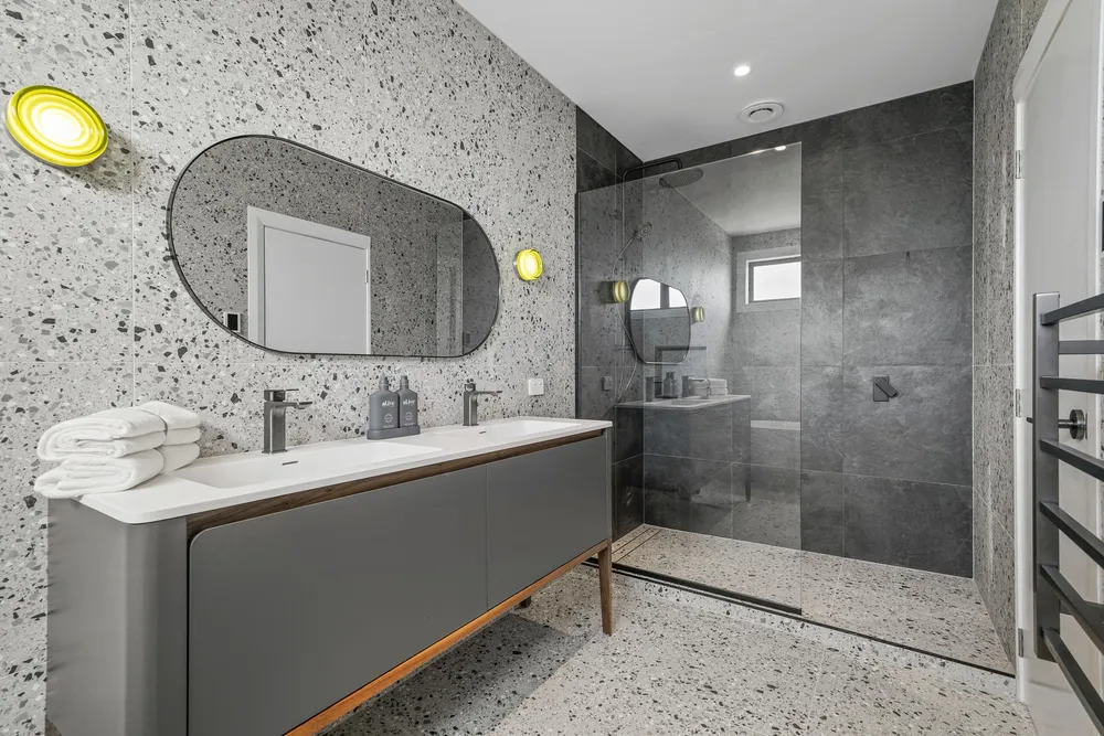 Photos of 64 Codrington Crescent