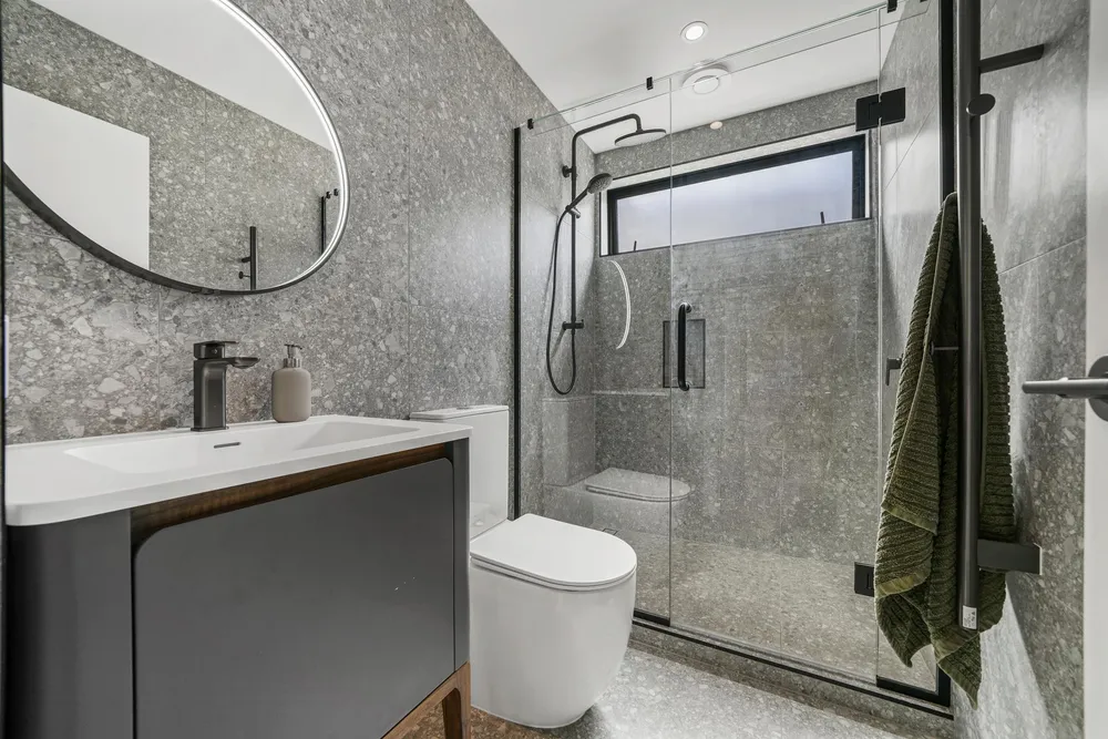Photos of 64 Codrington Crescent