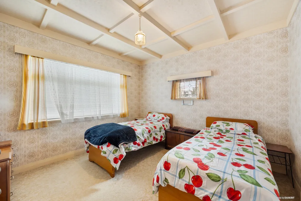 Photos of 5 Maranui Avenue