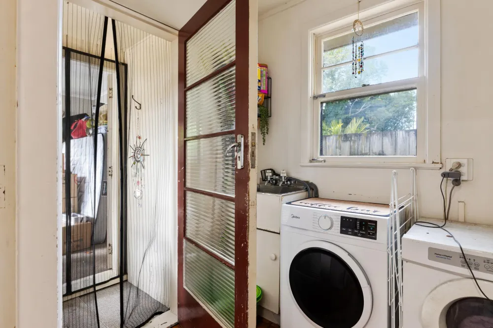 Photos of 227 Stout Street