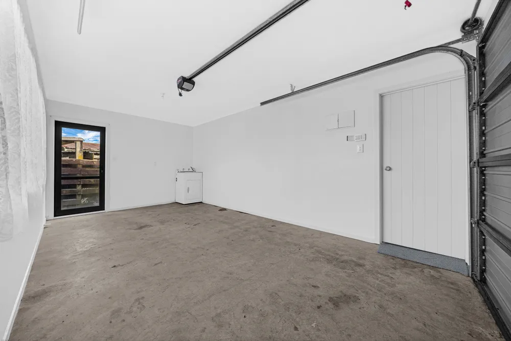 Photos of 73A Pah Road