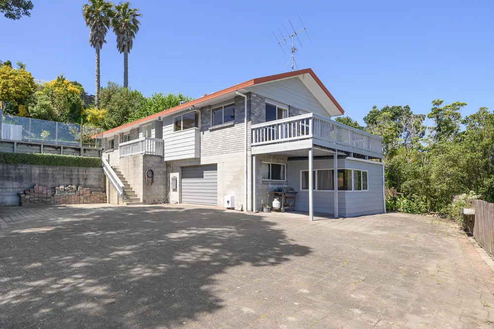 Photos of 31 Carlton Street