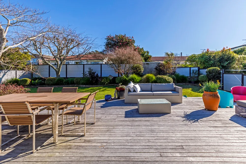 Photos of 137 Stapleford Crescent