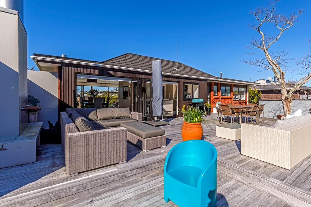 Photos of 137 Stapleford Crescent