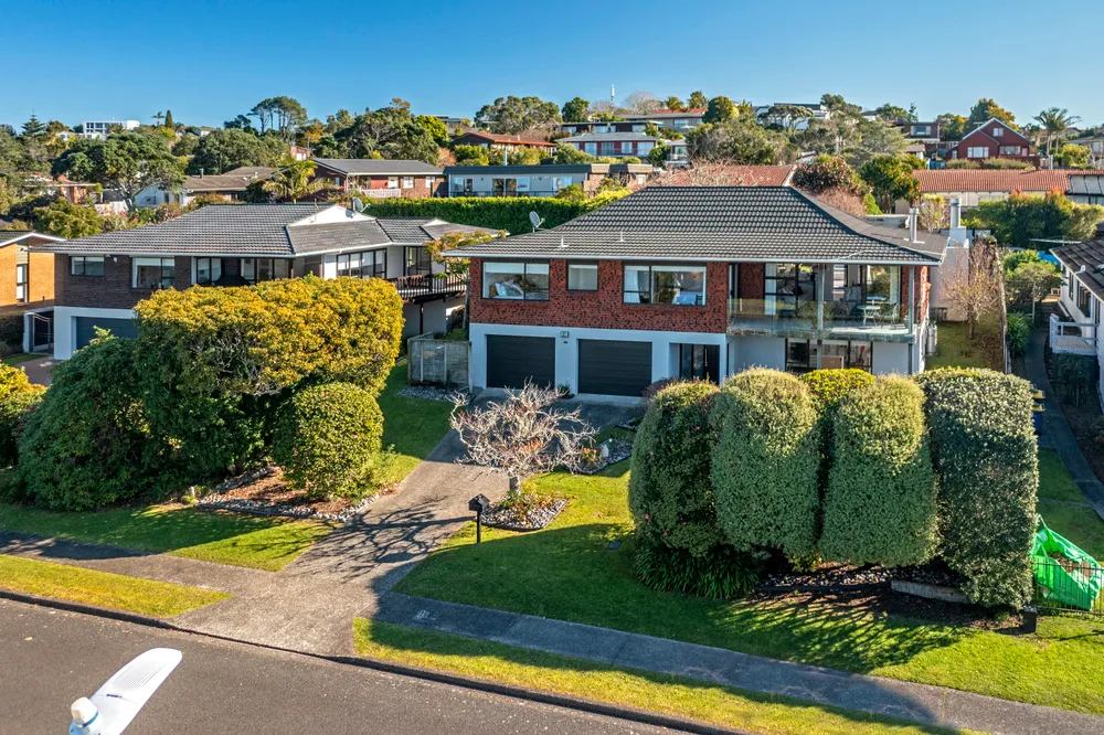 Photos of 137 Stapleford Crescent