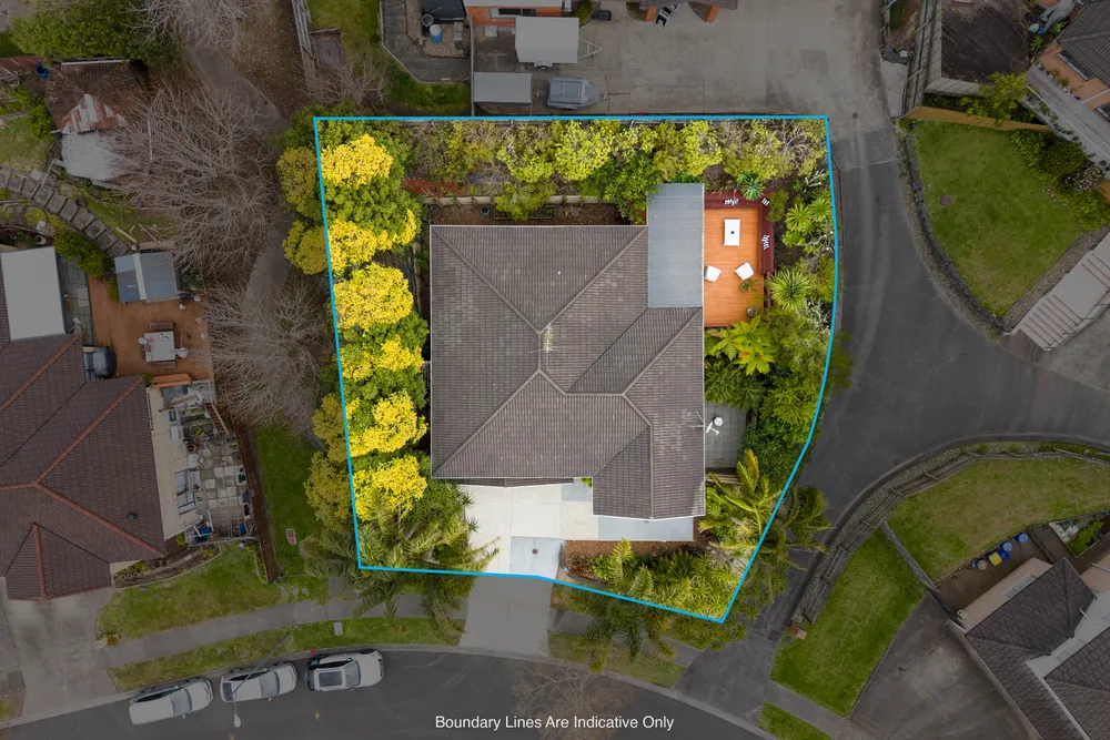 Photos of 54 Leafield Crescent