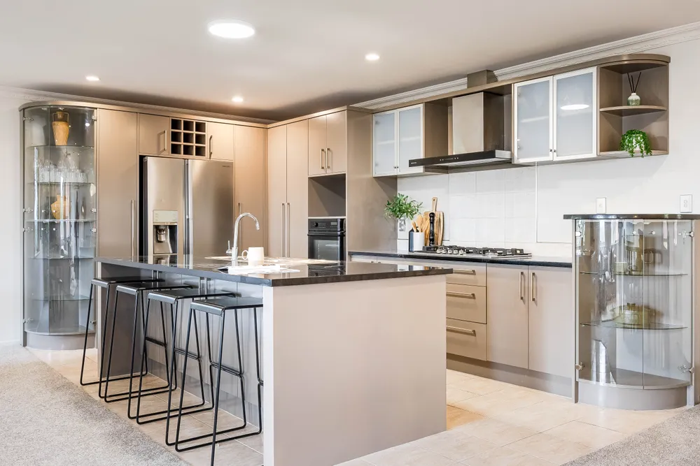 Photos of 54 Leafield Crescent