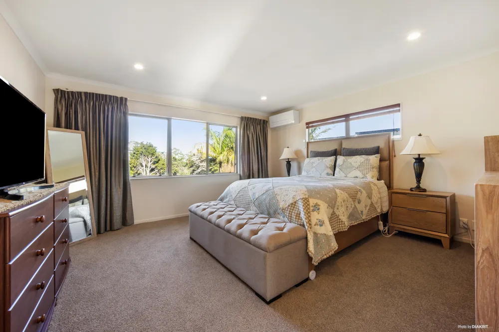 Photos of 3A Luckens Road